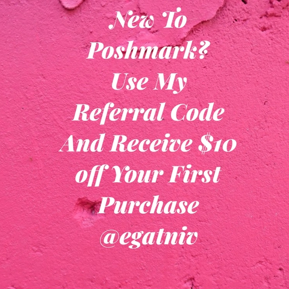 Christmas Decor Items Listed - Picture 2 of 3